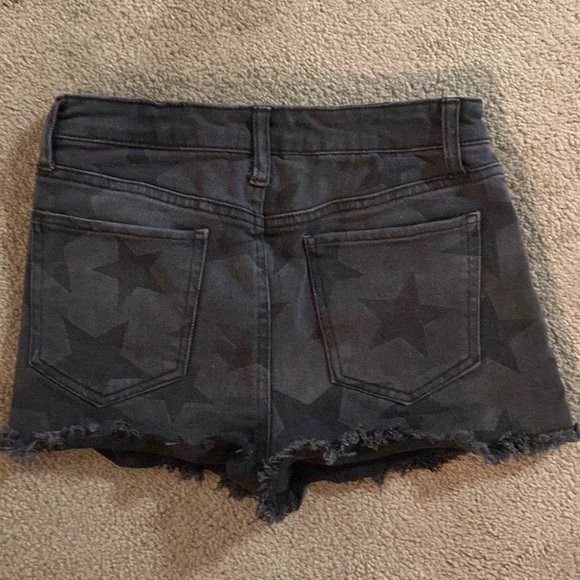 High ish waisted black star print shorts - Picture 2 of 2